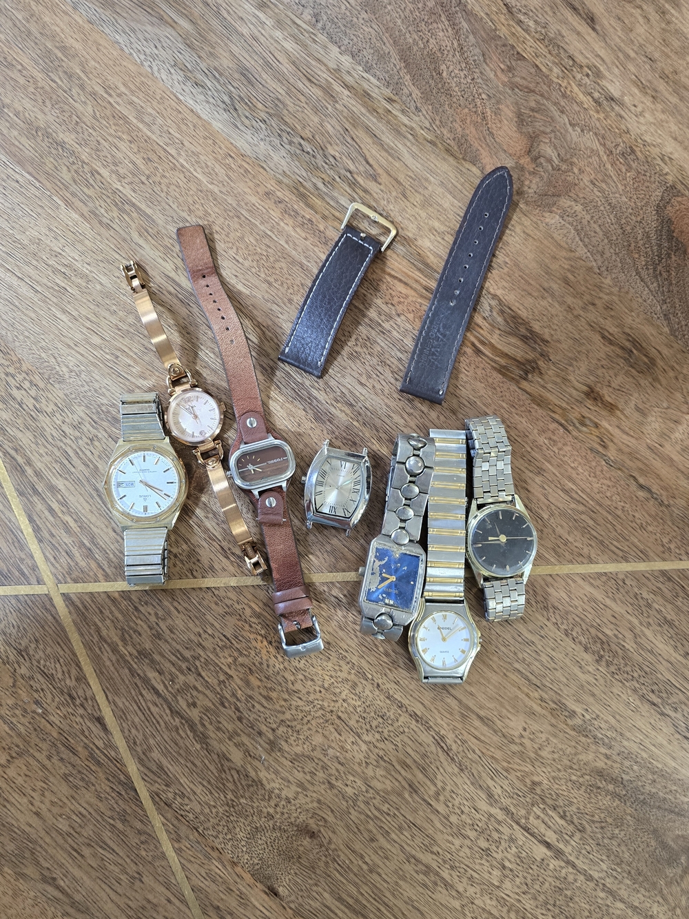 Fossil Men's Watch Lot in Gold and Brown Tones Parts Only
